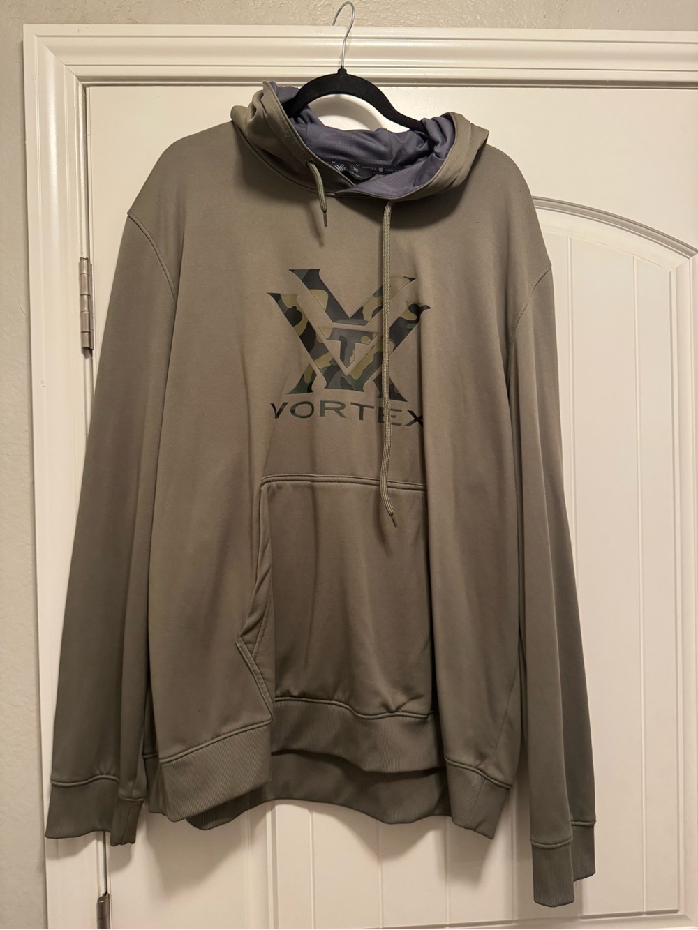 Vortex Men's Pullover Hoodie in Olive